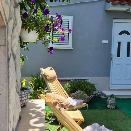 Apartman Pina 2